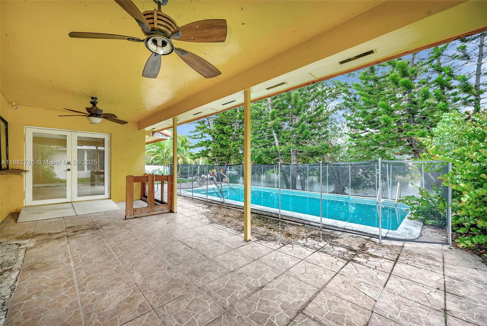 MIAMI LAKES SEC 5 - Residential