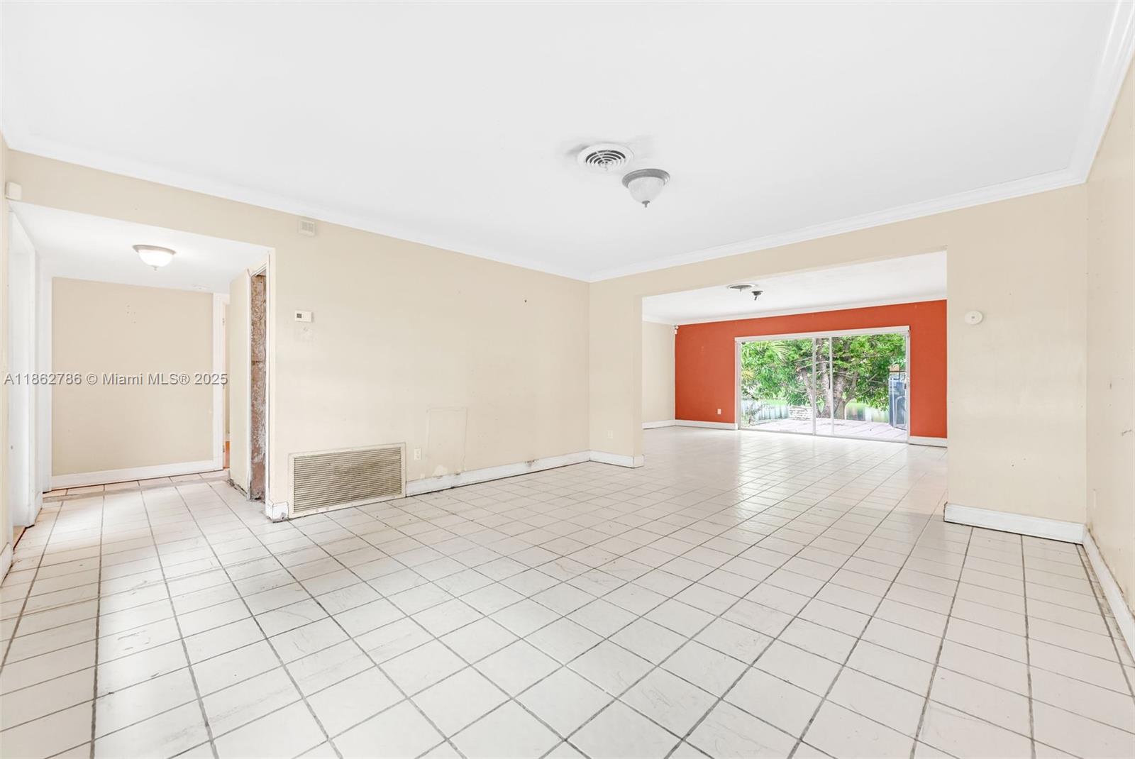 MIAMI LAKES SEC 5 - Residential