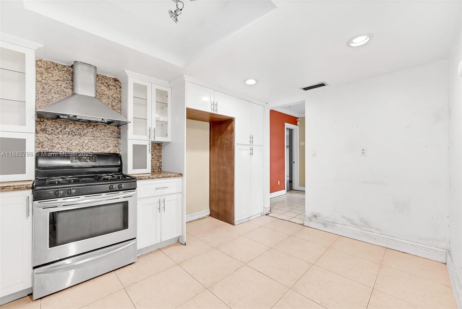 MIAMI LAKES SEC 5 - Residential