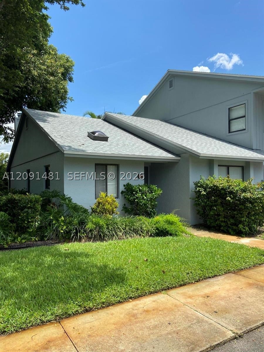 Photo of 2425 SW 22nd Ave #102B, Delray Beach, FL 33445 (MLS # A12091481)