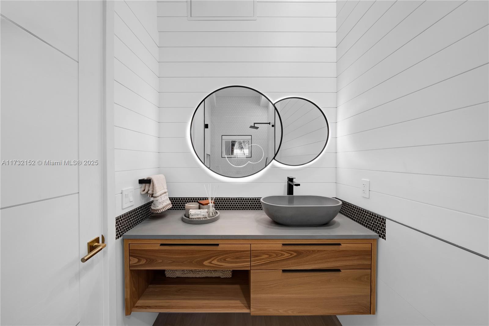 SAFETY HARBOR SEC 1 - Residential