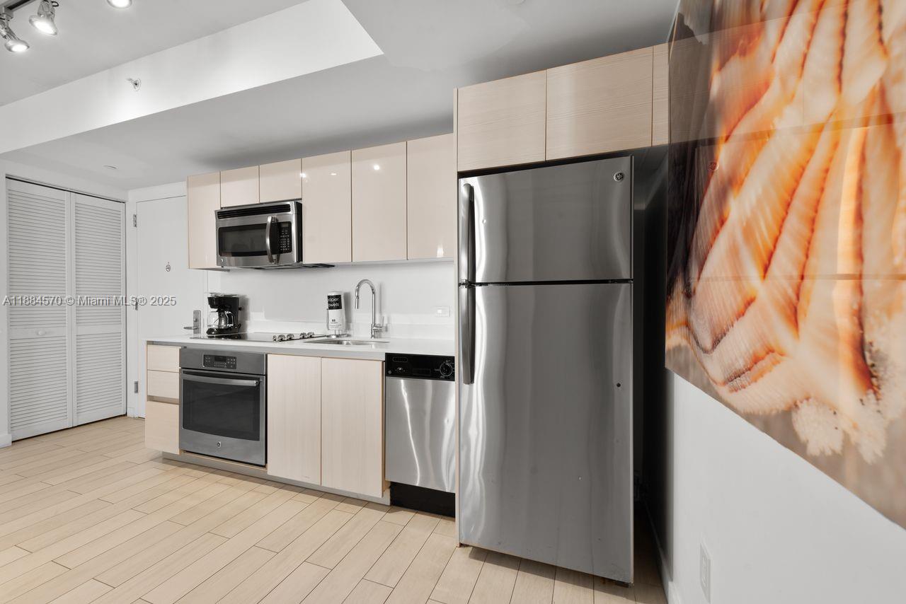 BEACHWALK CONDOMINIUM - Residential