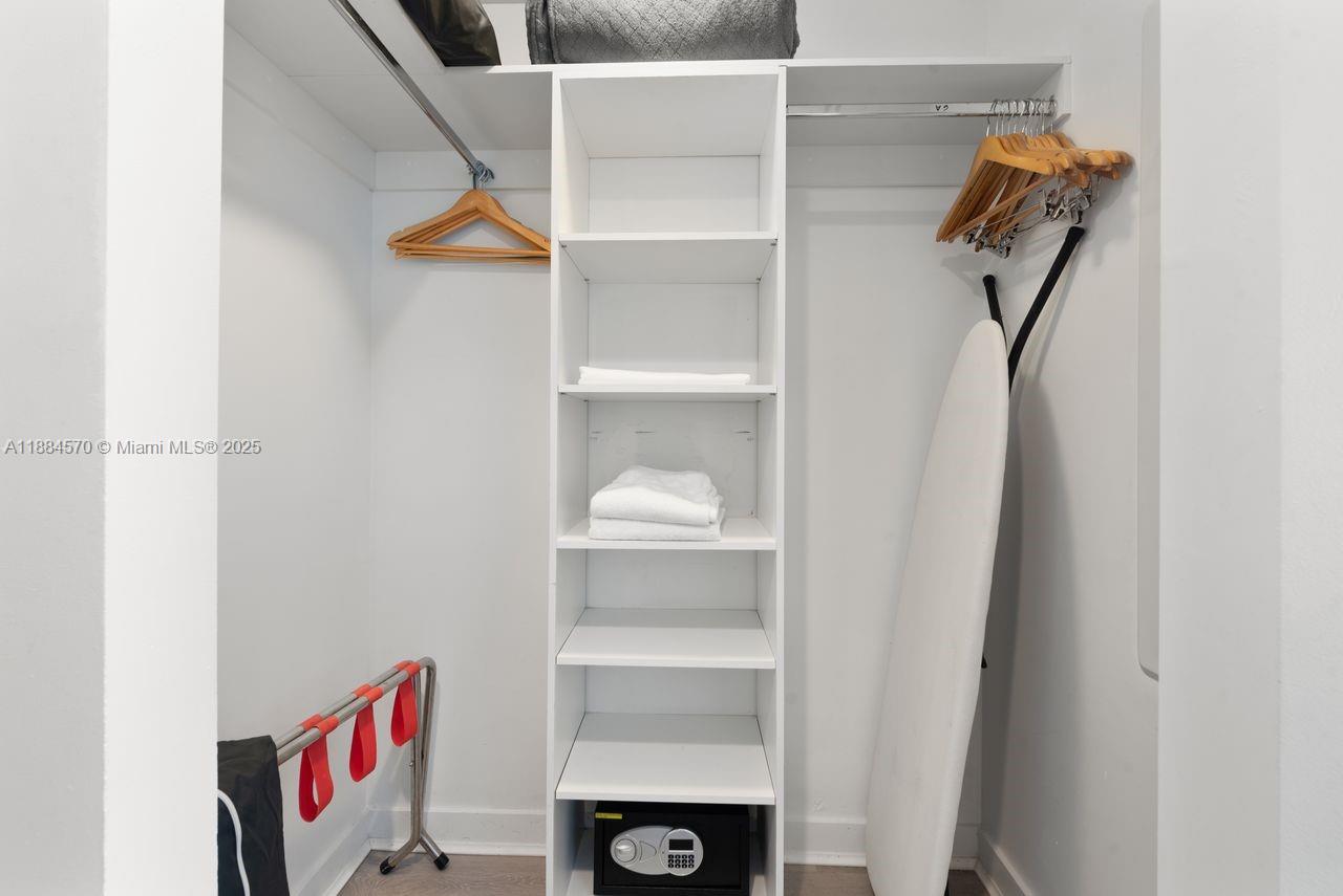BEACHWALK CONDOMINIUM - Residential