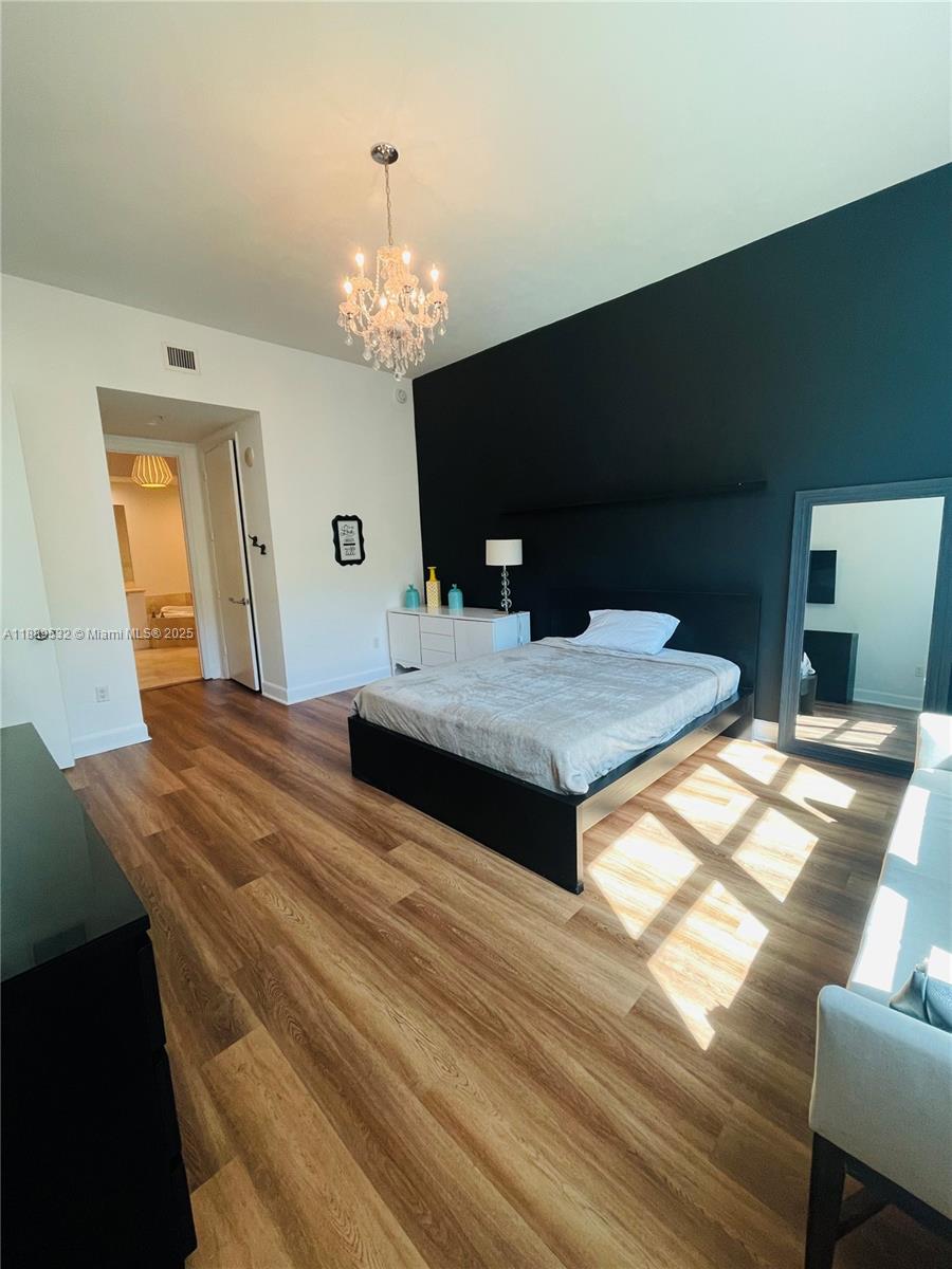 THE OAKS I CONDO - Residential Lease