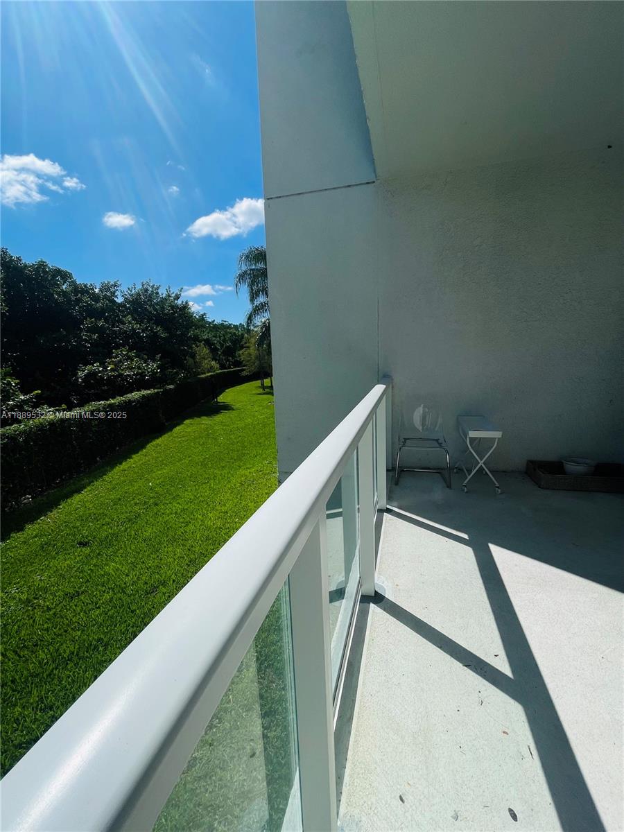 THE OAKS I CONDO - Residential Lease
