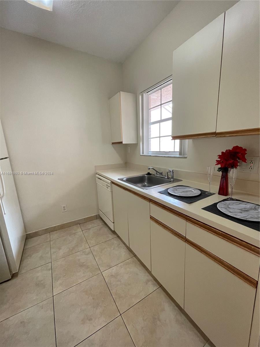 WATERS EDGE AT DEERFIELD - Residential