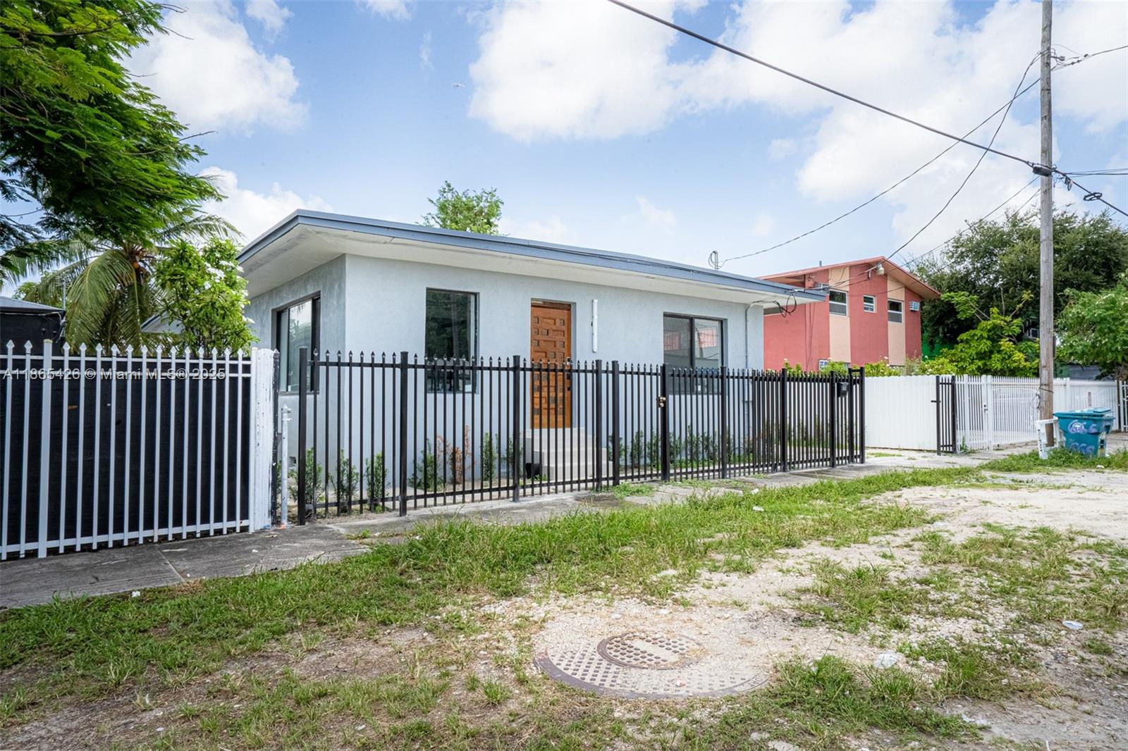 666 NW 28th St