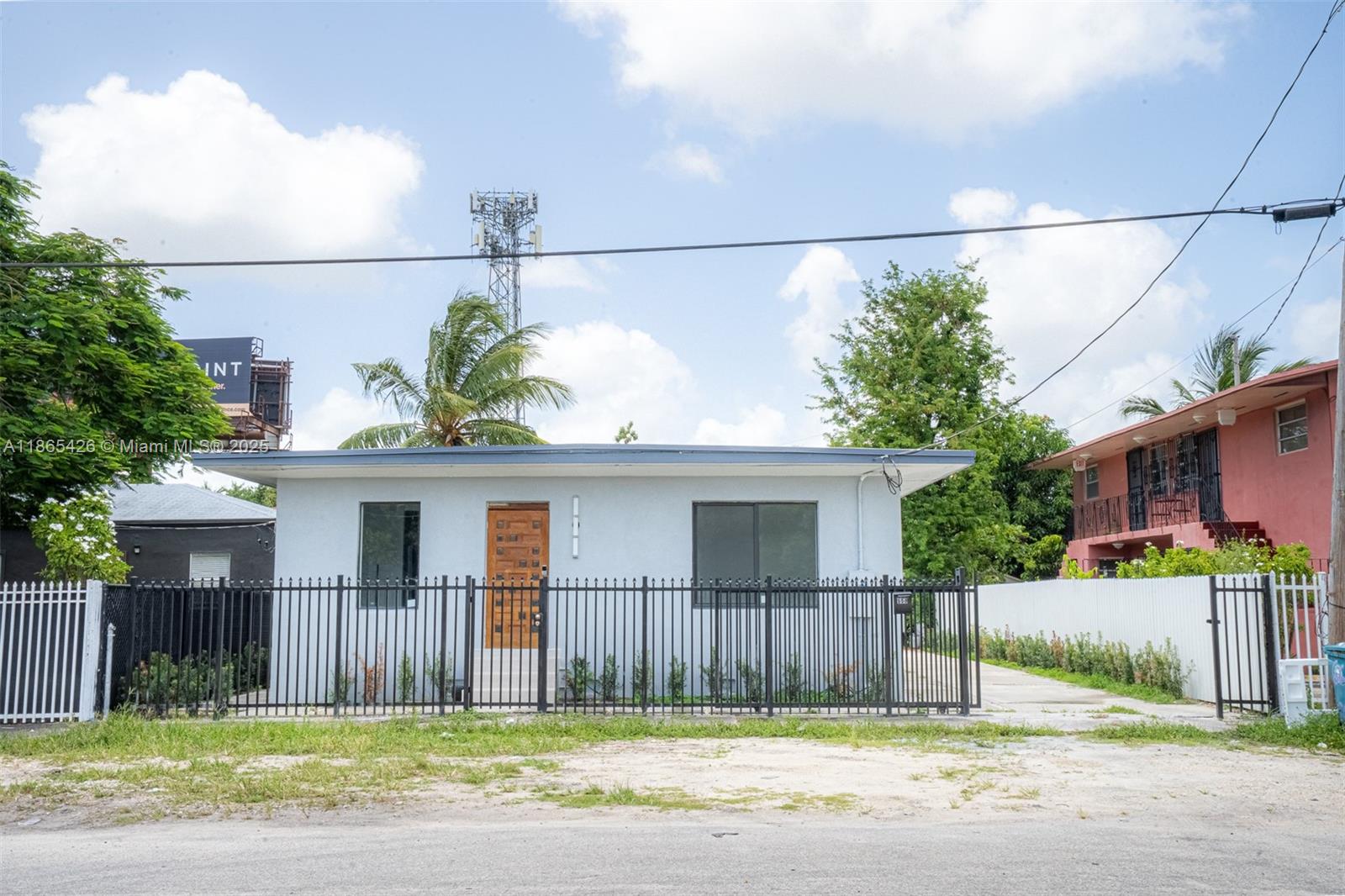 666 NW 28th St