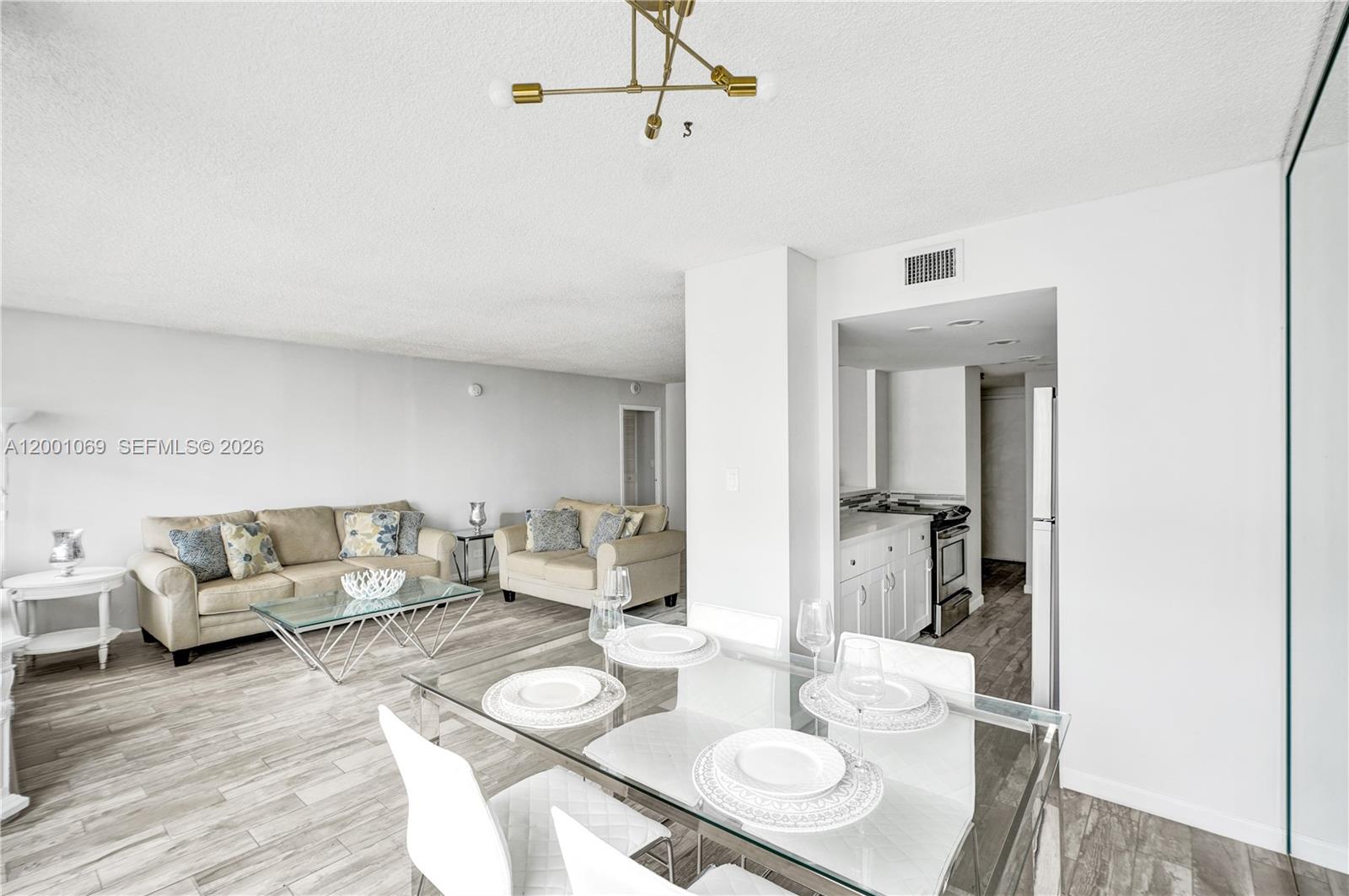 WINSTON TOWERS 200 - Residential Lease