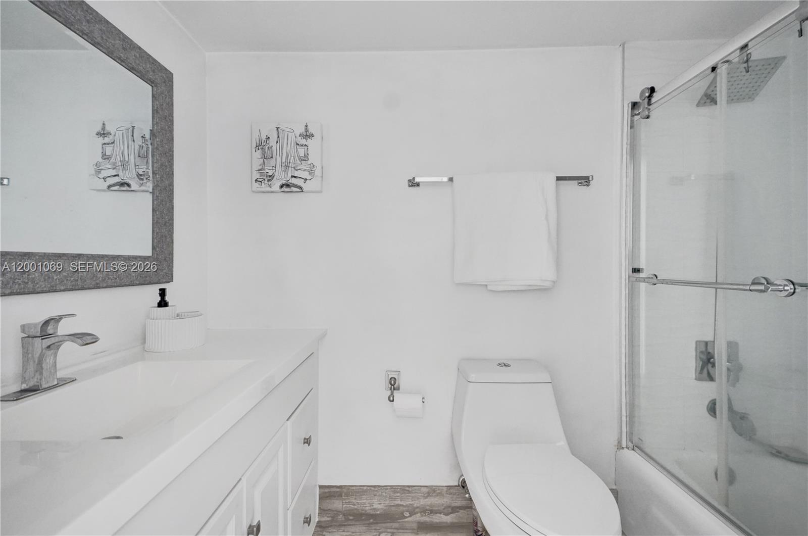 WINSTON TOWERS 200 - Residential Lease