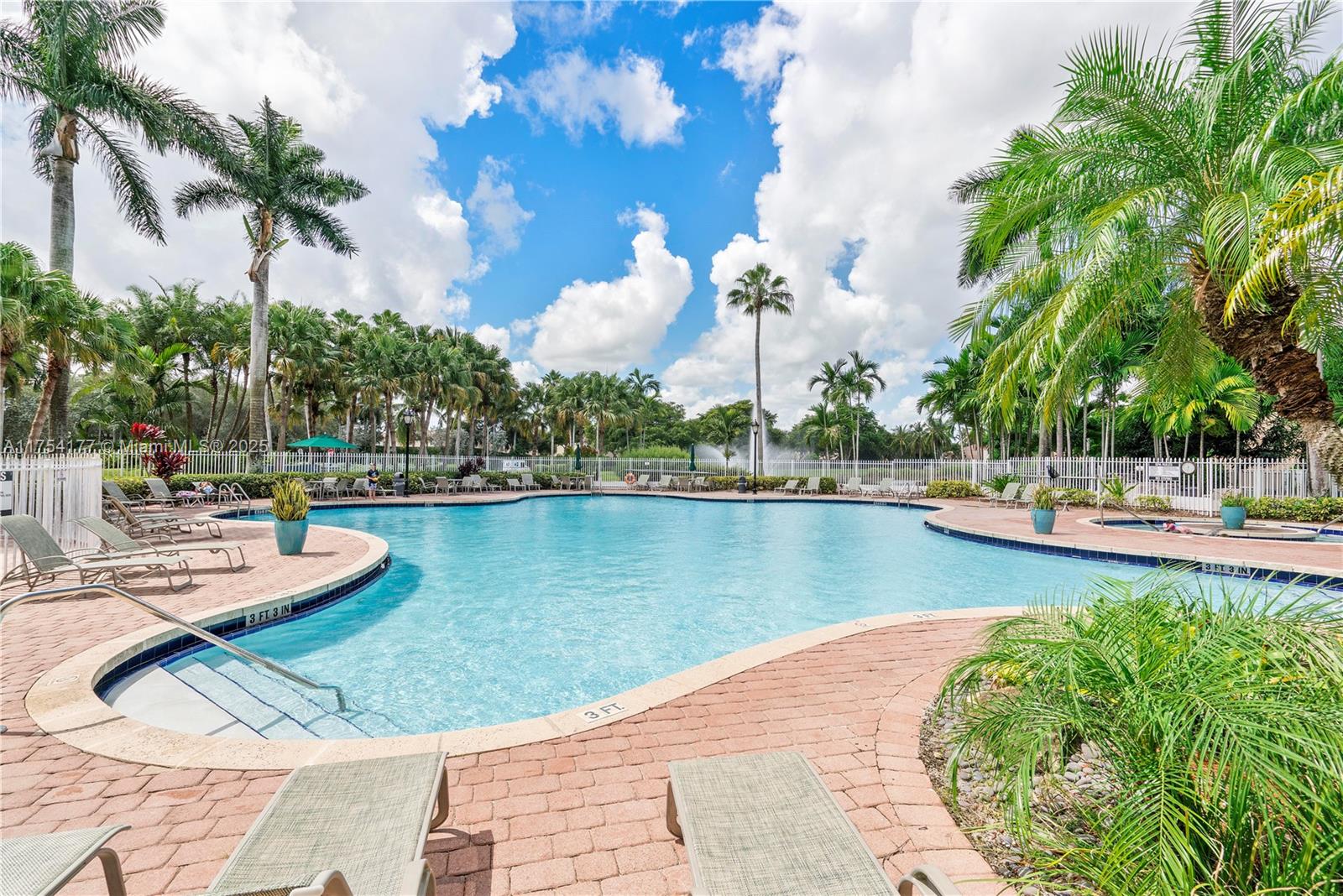 WALNUT CREEK REPLAT NO 1 - Residential