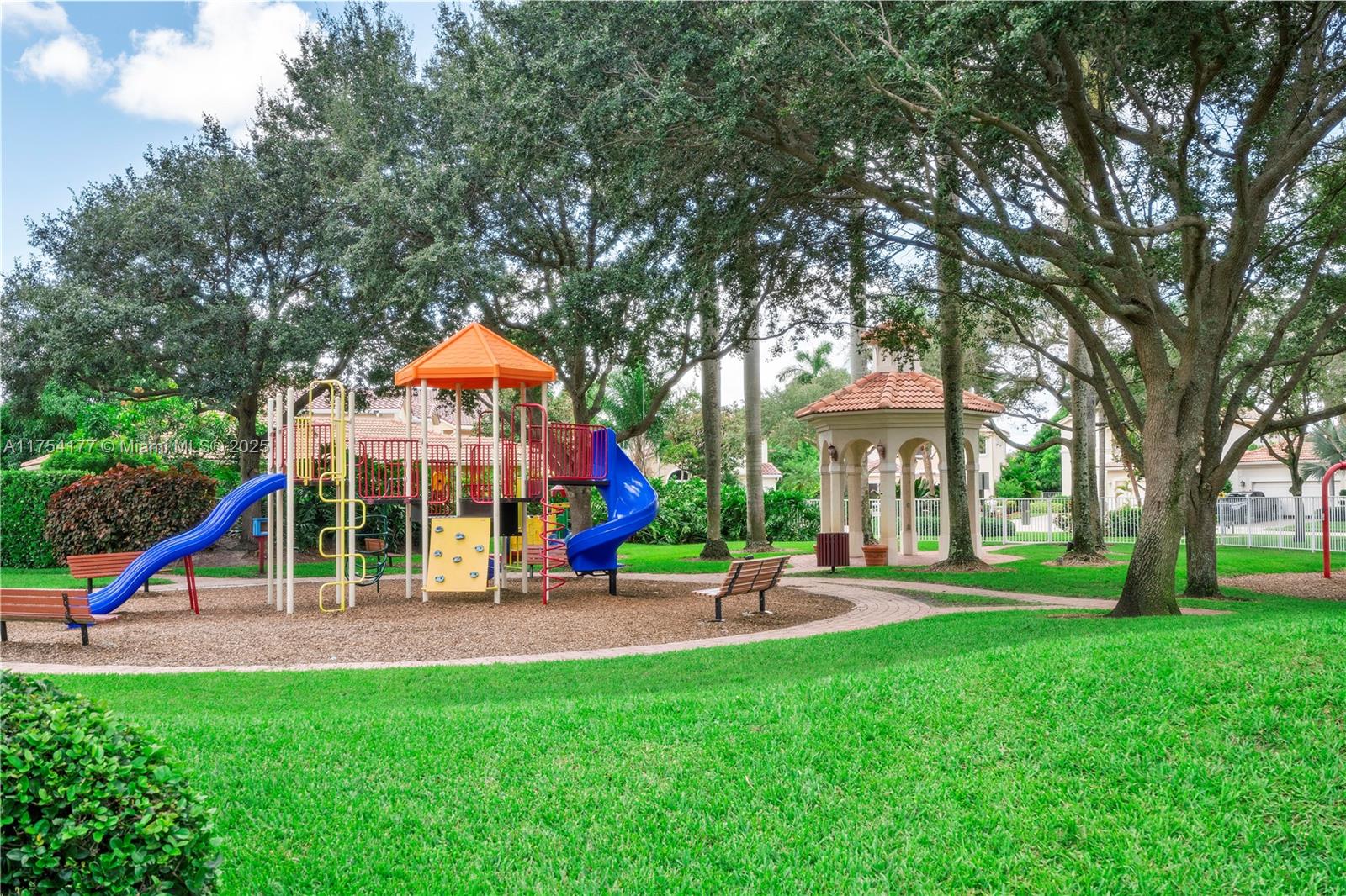 WALNUT CREEK REPLAT NO 1 - Residential