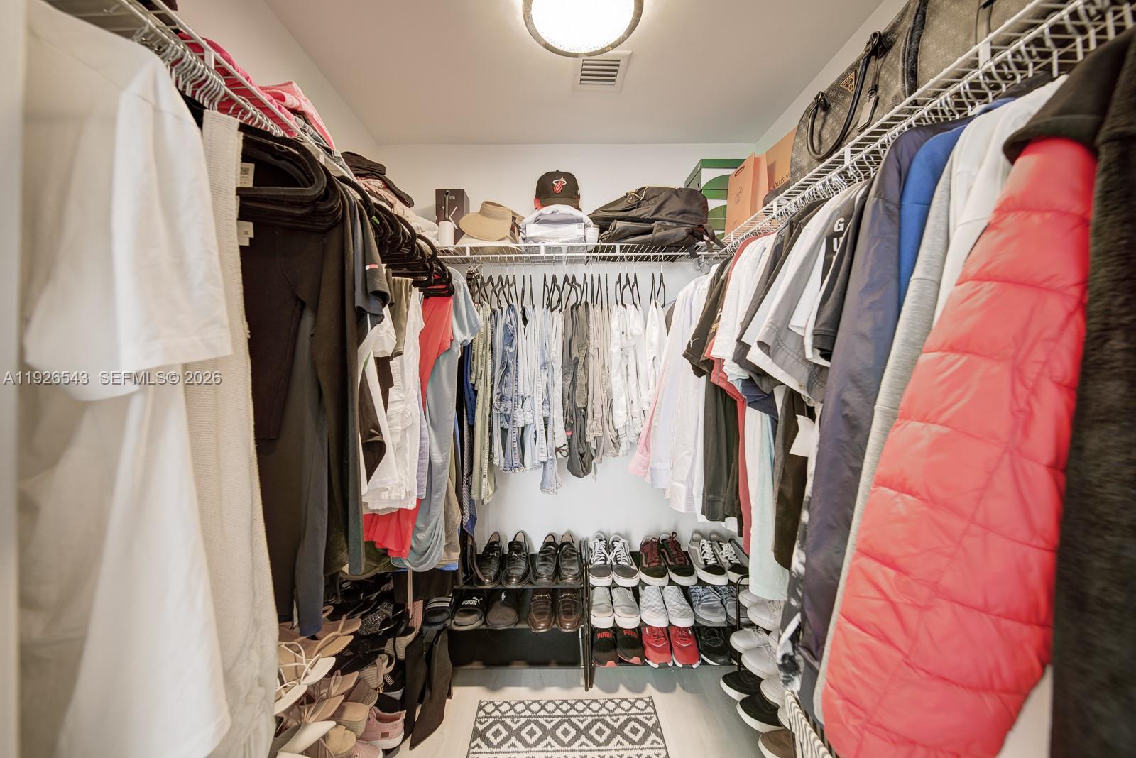 VIZCAYNE NORTH CONDO - Residential