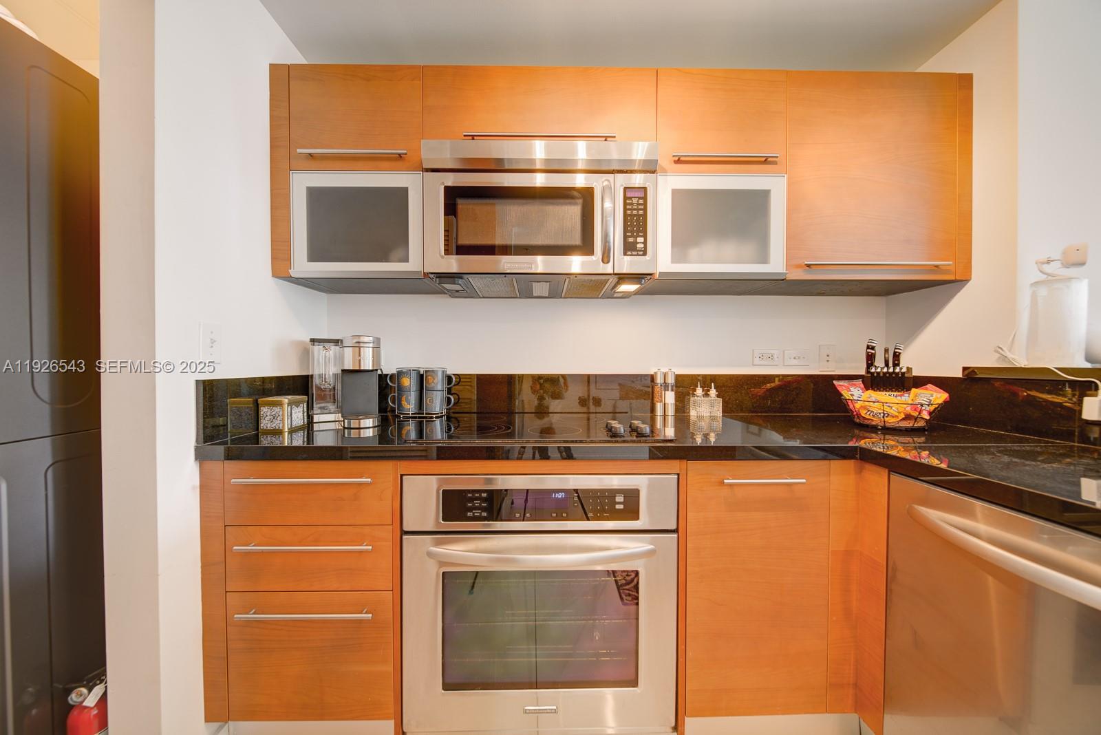 VIZCAYNE NORTH CONDO - Residential