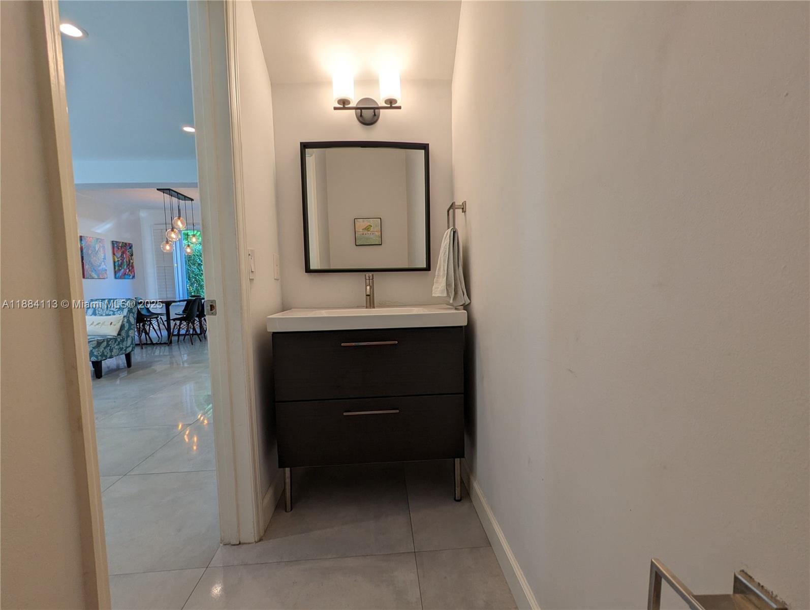 EMERALD COURTS - OPAL CRE - Residential