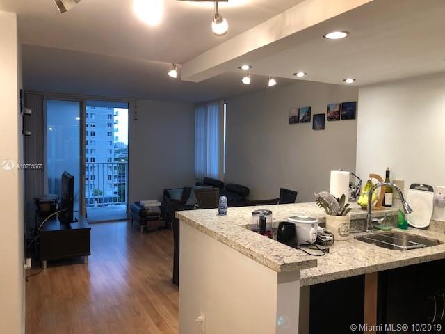1 bedroom, 1 bathroom, open kitchen with granite countertops, stainless steel appliances, a large pantry closet. Remodeled bathroom with rain showerhead. Laminated flooring, leather furniture in great conditions. You just need to bring your personal belongings, apartment ready to move in. In the heart of downtown Miami, close to Wolfson Campus, the American Airlines Arena, museum park, Bayfront park, I95, all aboard train station, Miami world Center, Brickell, and the beach.