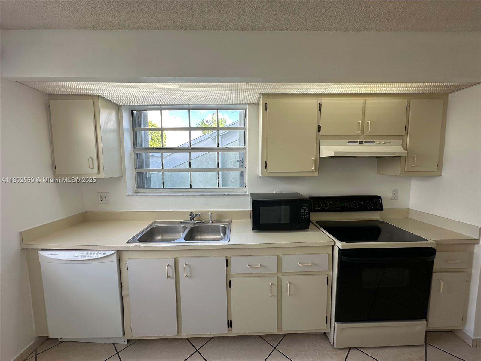 KEYS GATE CONDO NO FOUR - Residential Lease