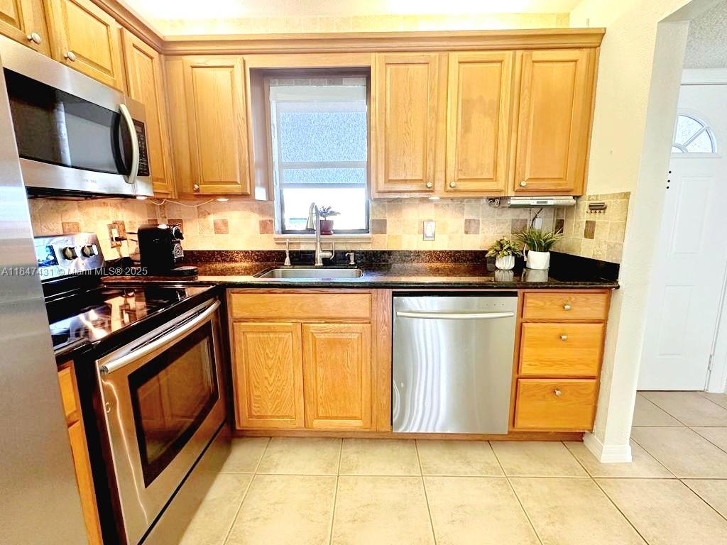 ISLE OF SANDALFOOT CONDO - Residential Lease