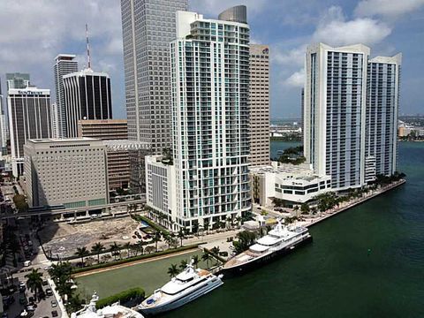 475 BRICKELL AV 2415 Miami FL 33131