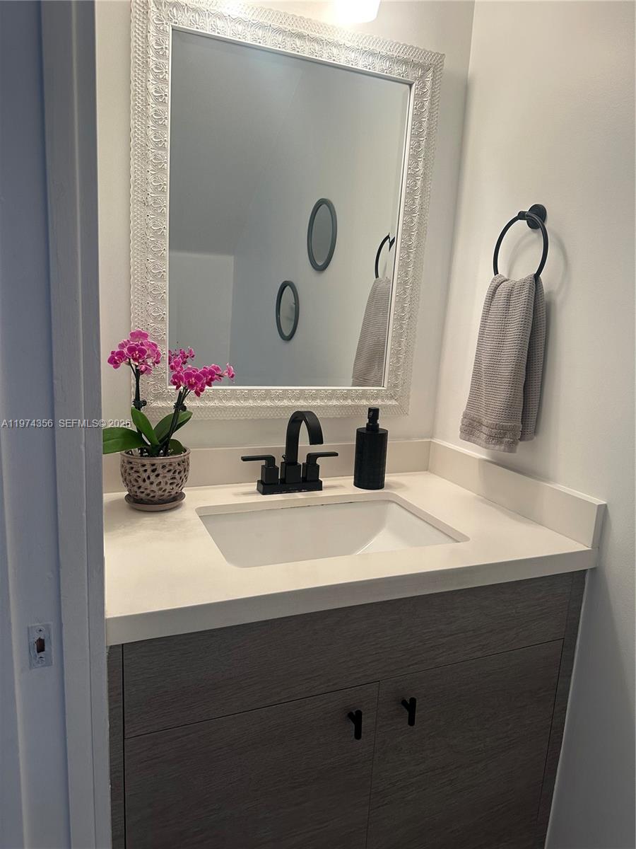 VILLAS AT NAUTICA THREE C - Residential