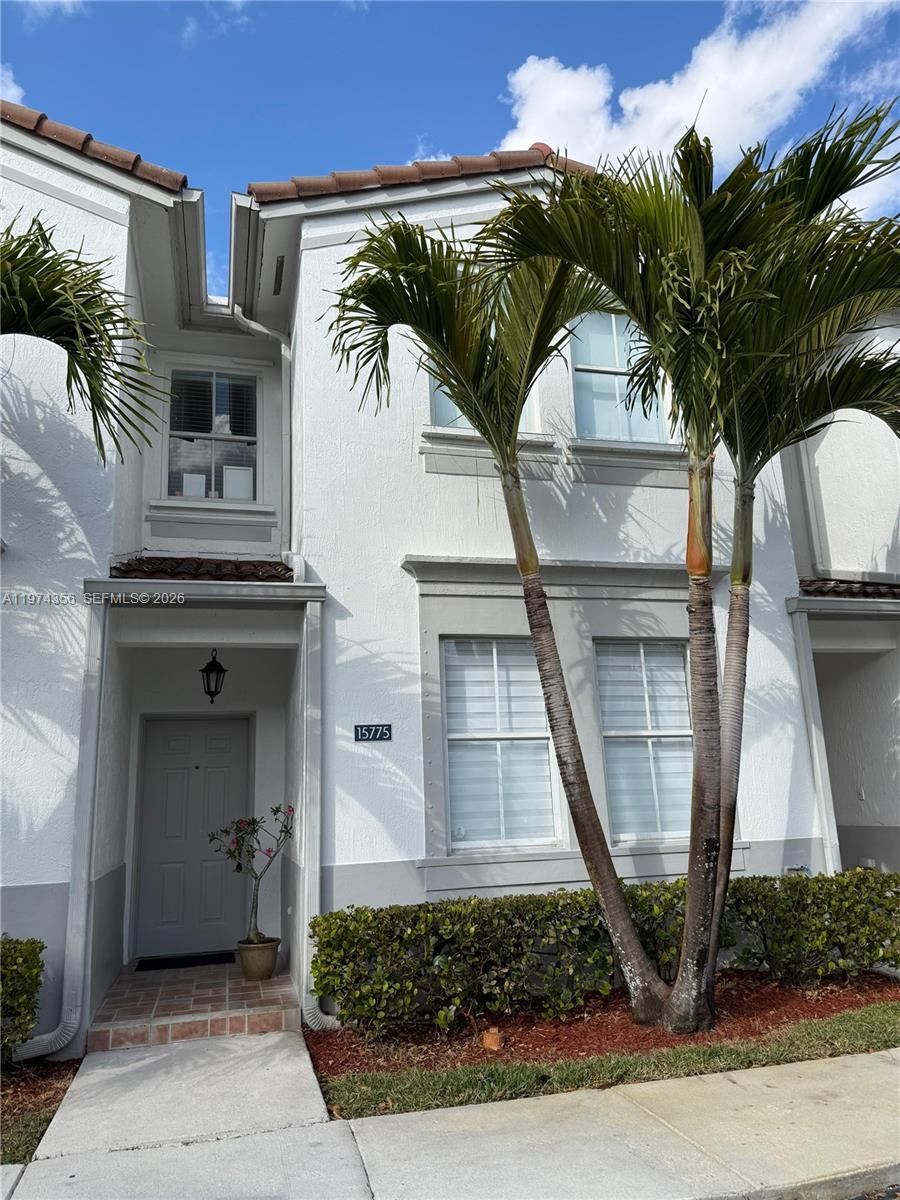 VILLAS AT NAUTICA THREE C - Residential