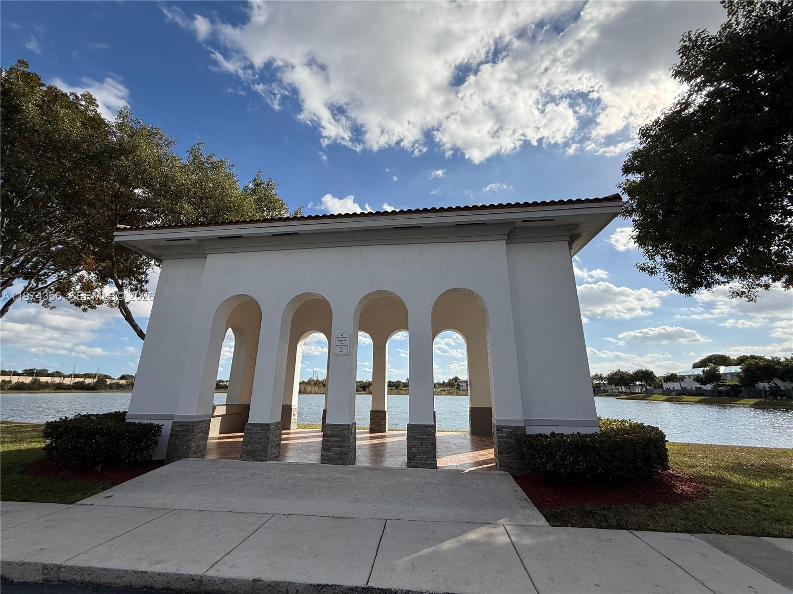 VILLAS AT NAUTICA THREE C - Residential