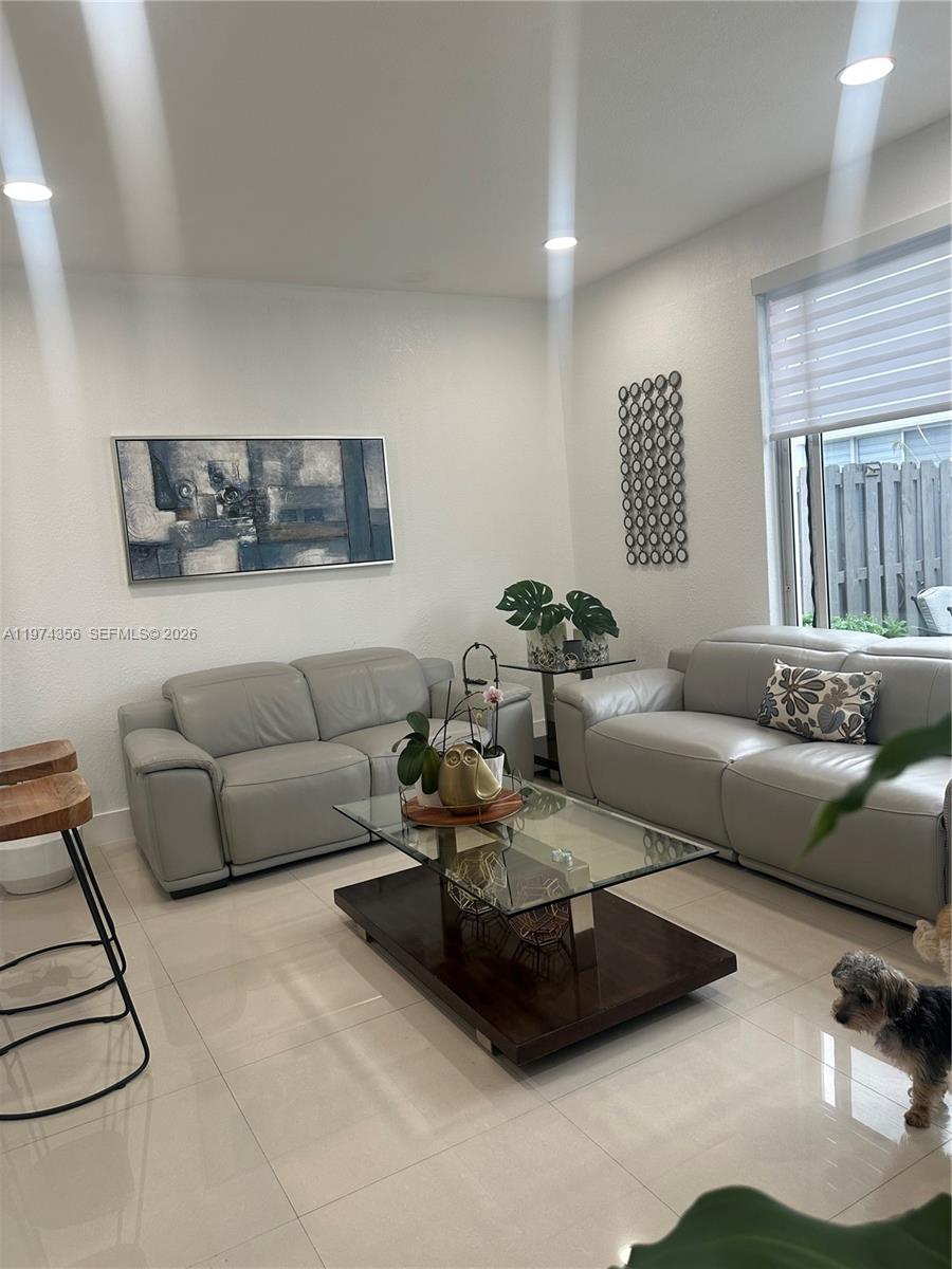 VILLAS AT NAUTICA THREE C - Residential