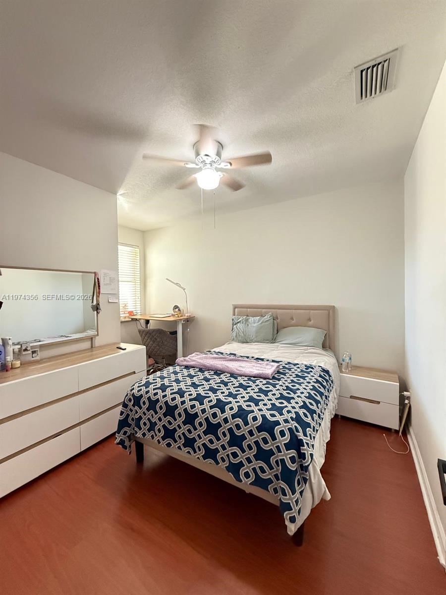 VILLAS AT NAUTICA THREE C - Residential