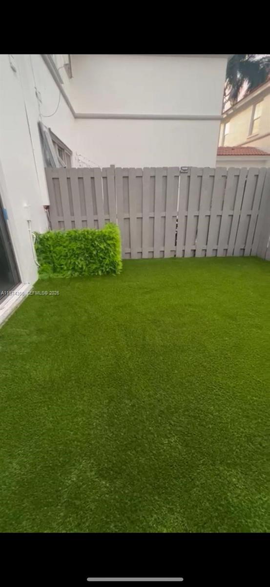 VILLAS AT NAUTICA THREE C - Residential