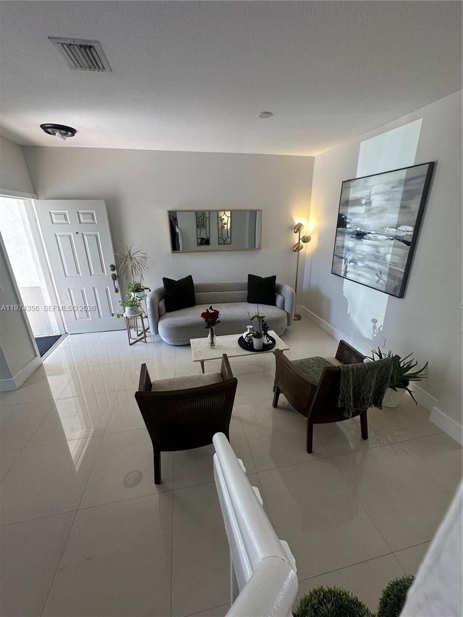 VILLAS AT NAUTICA THREE C - Residential