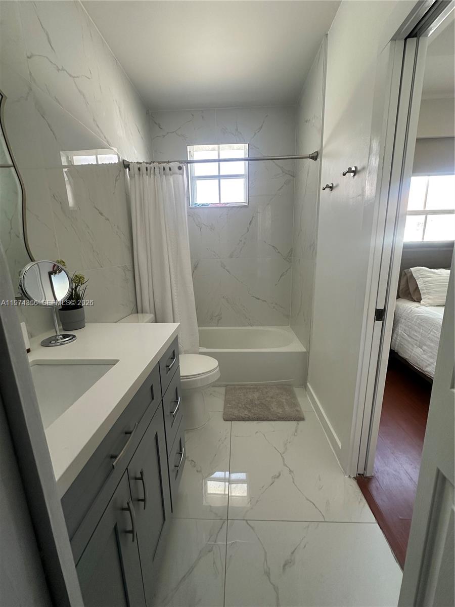 VILLAS AT NAUTICA THREE C - Residential