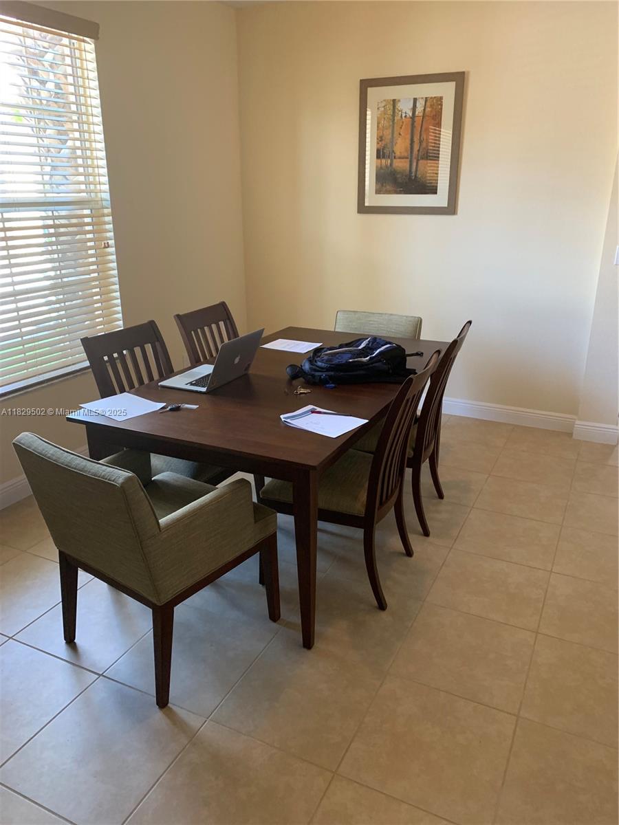 MEADOW PINES - Residential Lease