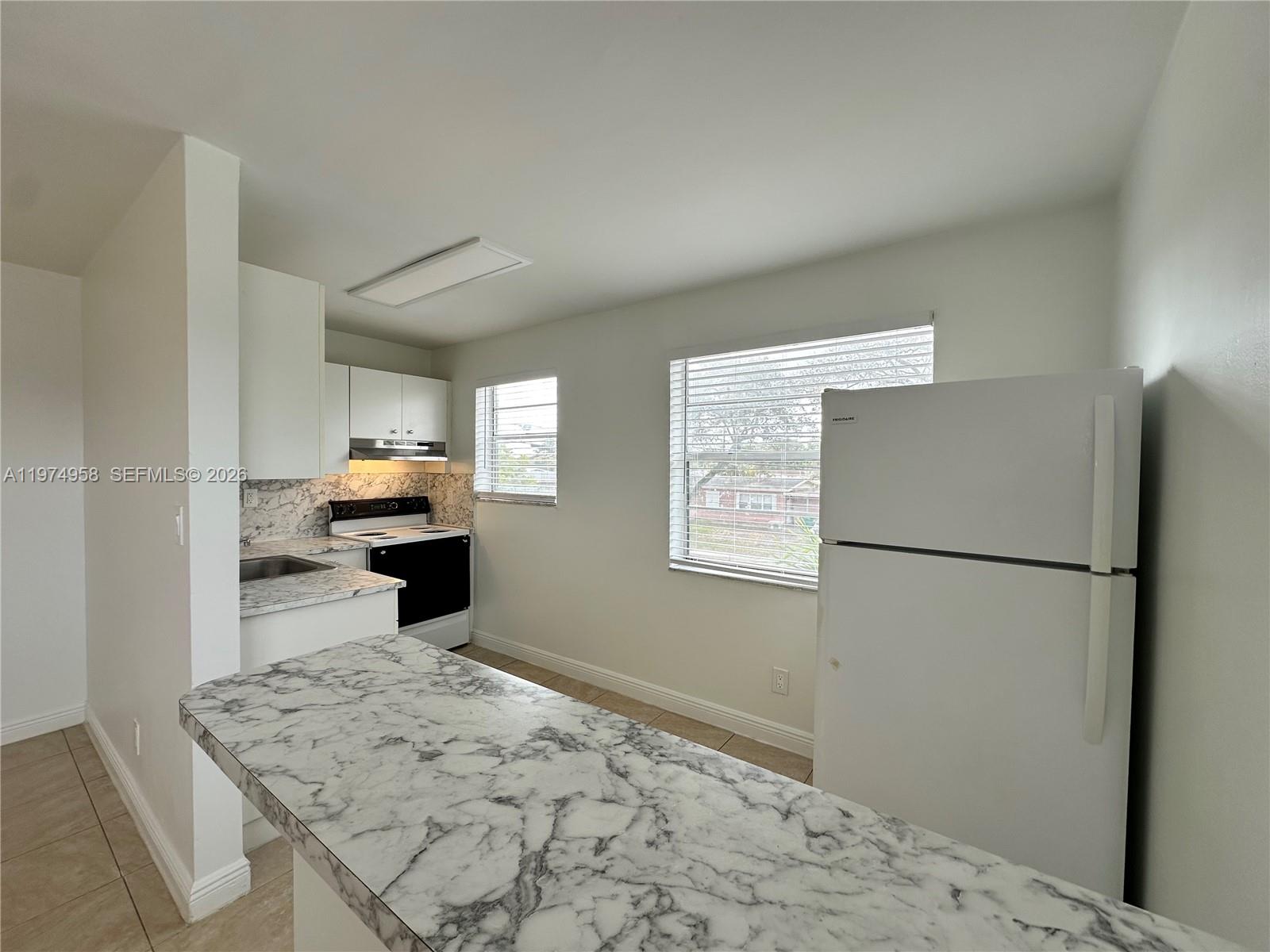 PLAYLAND VILLAGE SEC 3 - Residential Lease