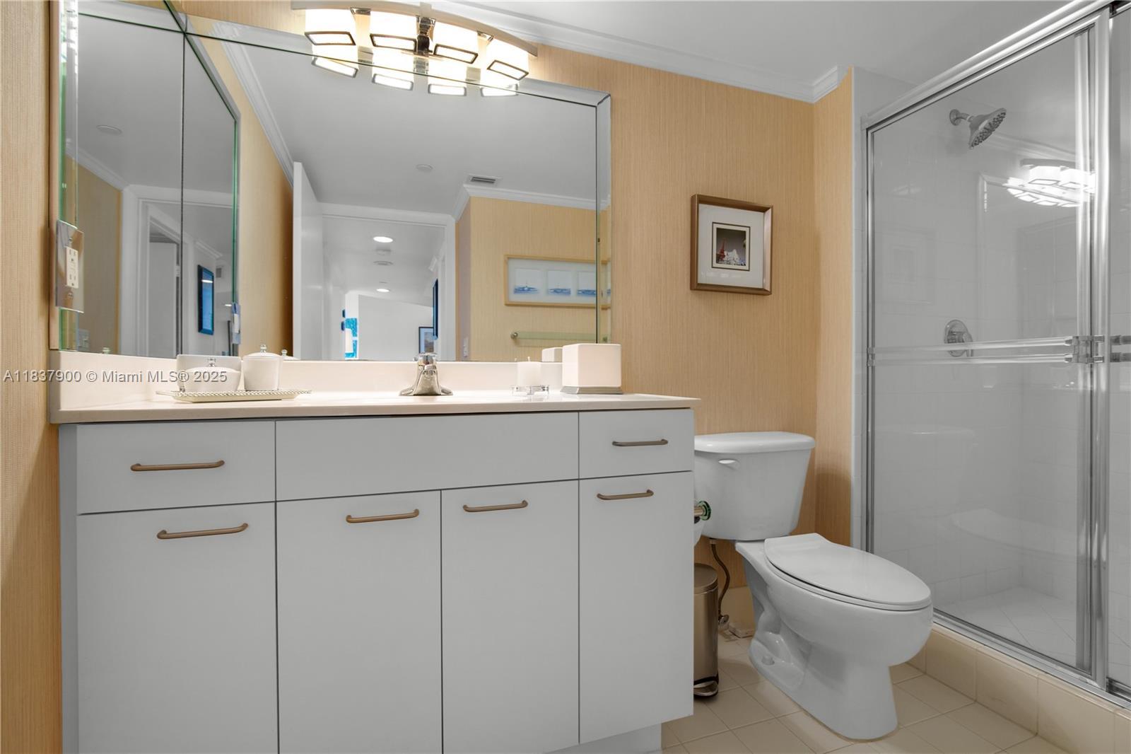 SOUTH TOWER AT THE POINT - Residential