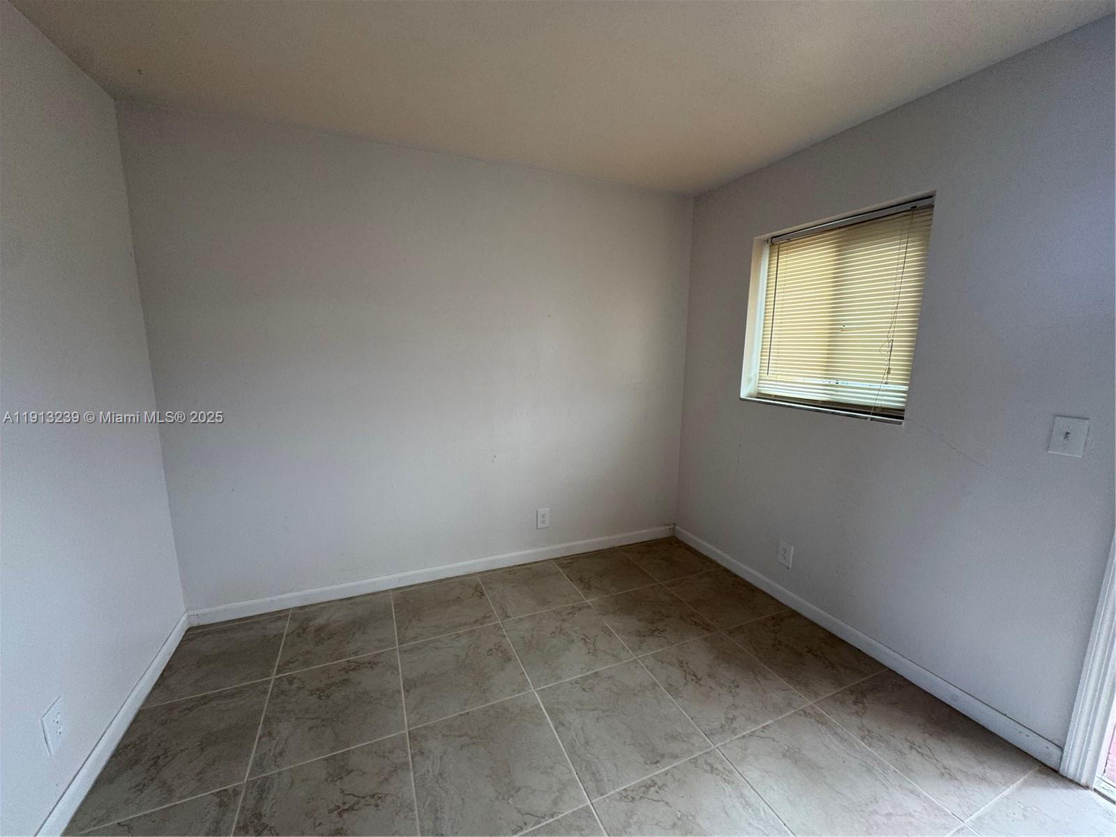 GRACEWOOD NO 5 - Residential Lease