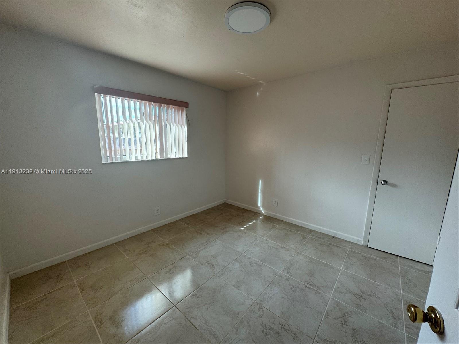 GRACEWOOD NO 5 - Residential Lease