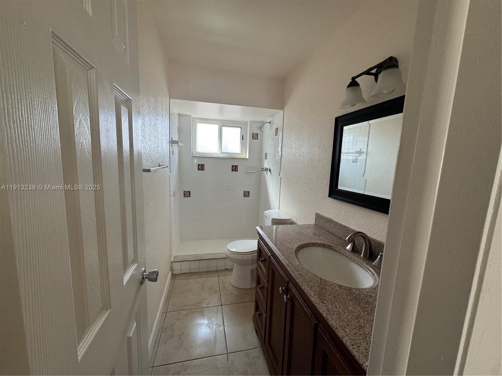 GRACEWOOD NO 5 - Residential Lease