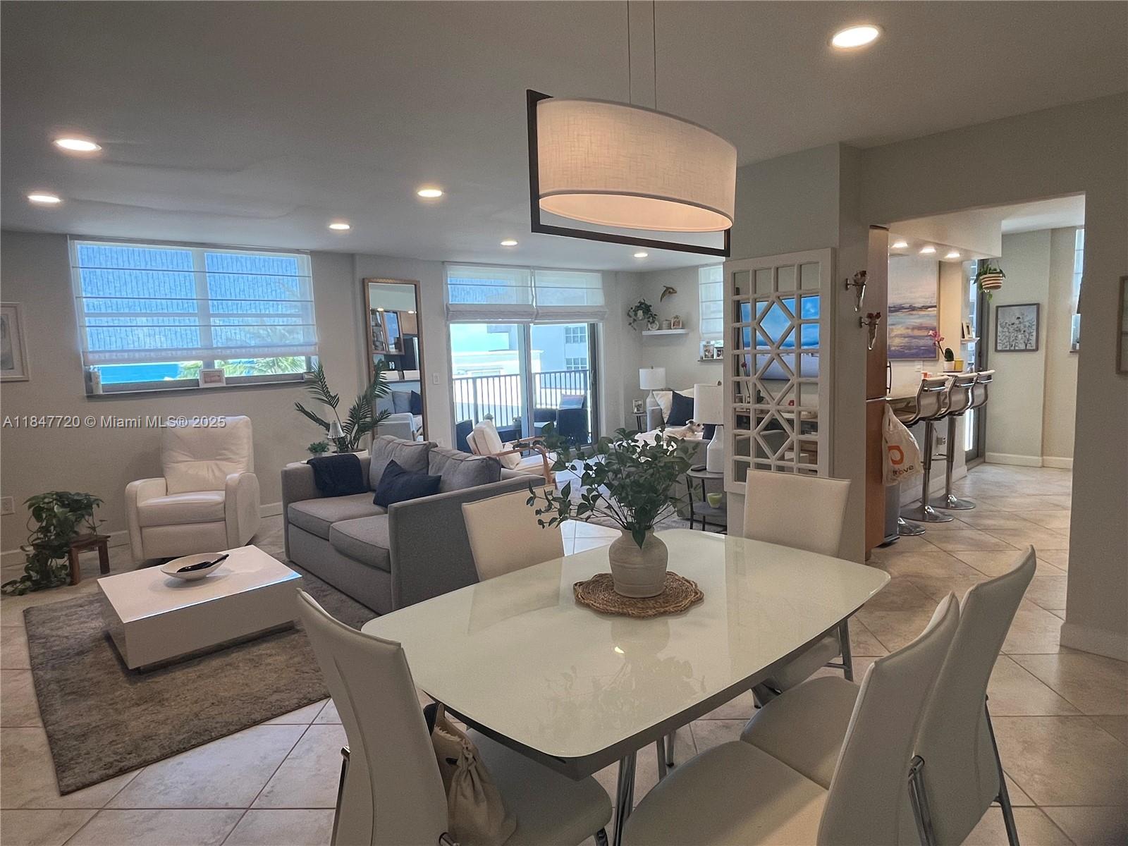 MANATEE CONDO - Residential