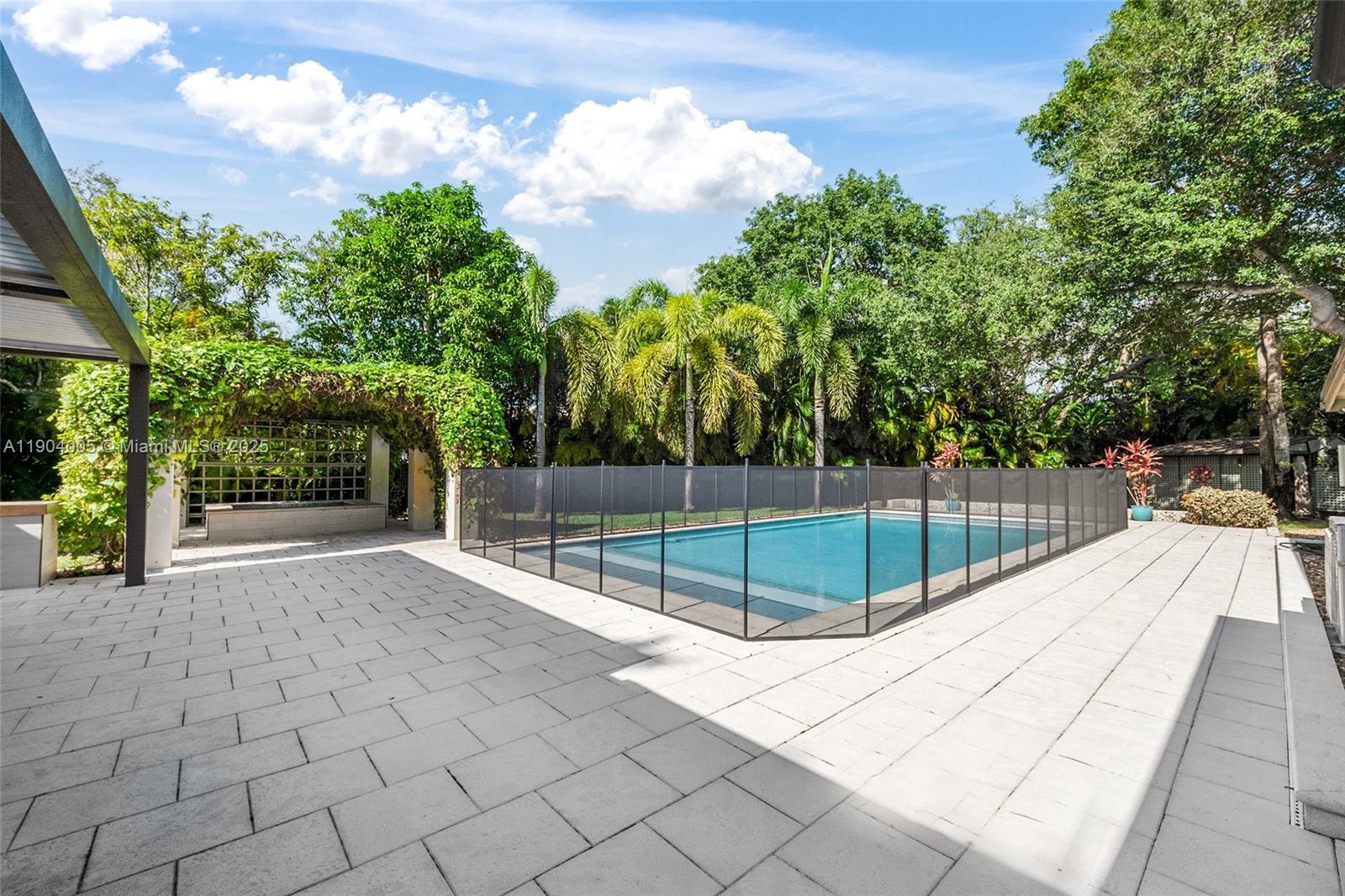 PINE TREE ESTATES - Residential Lease