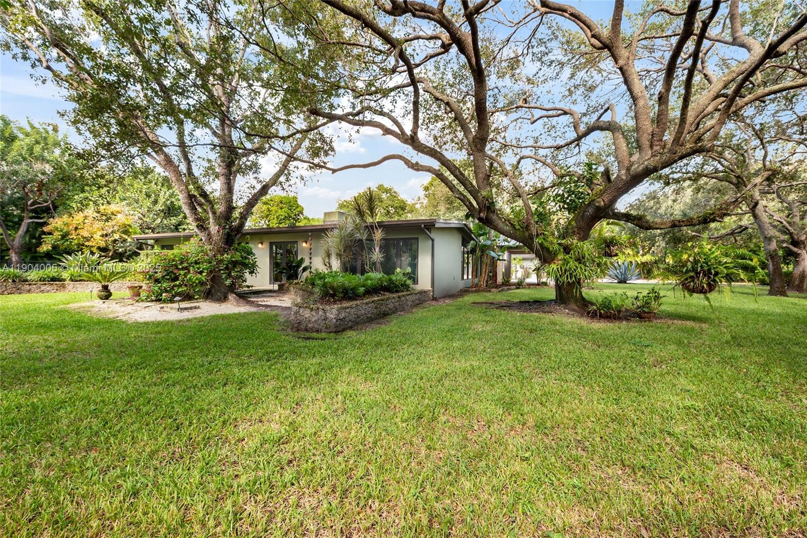 PINE TREE ESTATES - Residential Lease