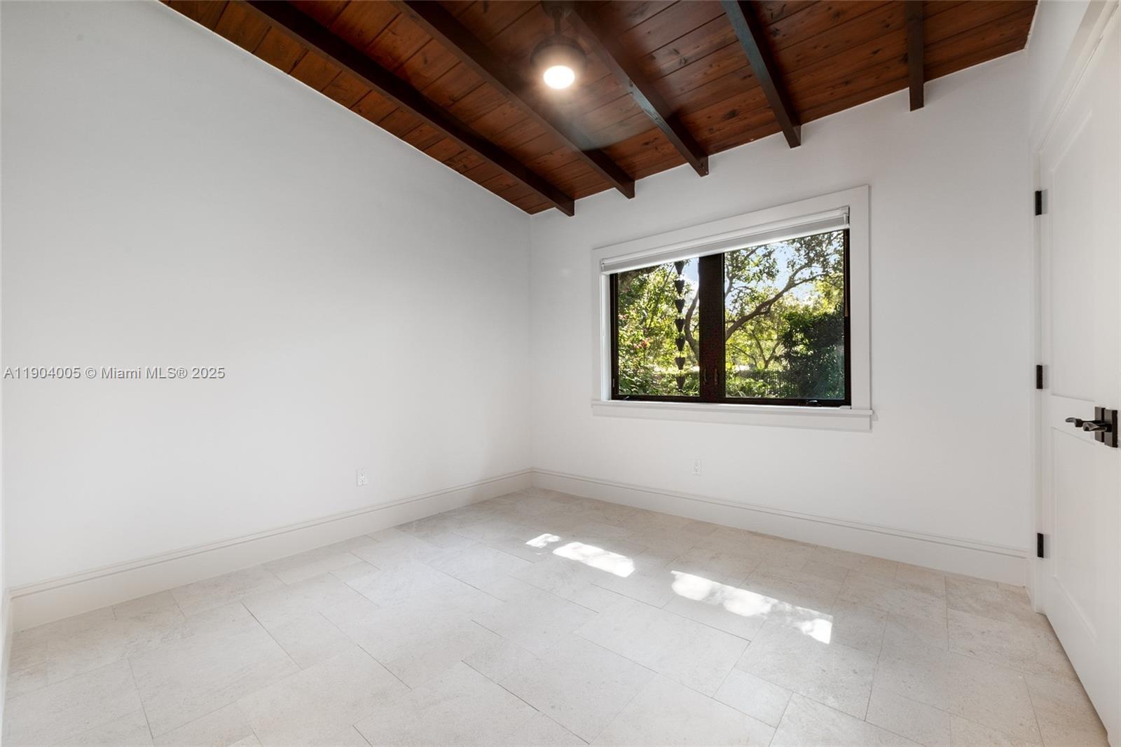 PINE TREE ESTATES - Residential Lease