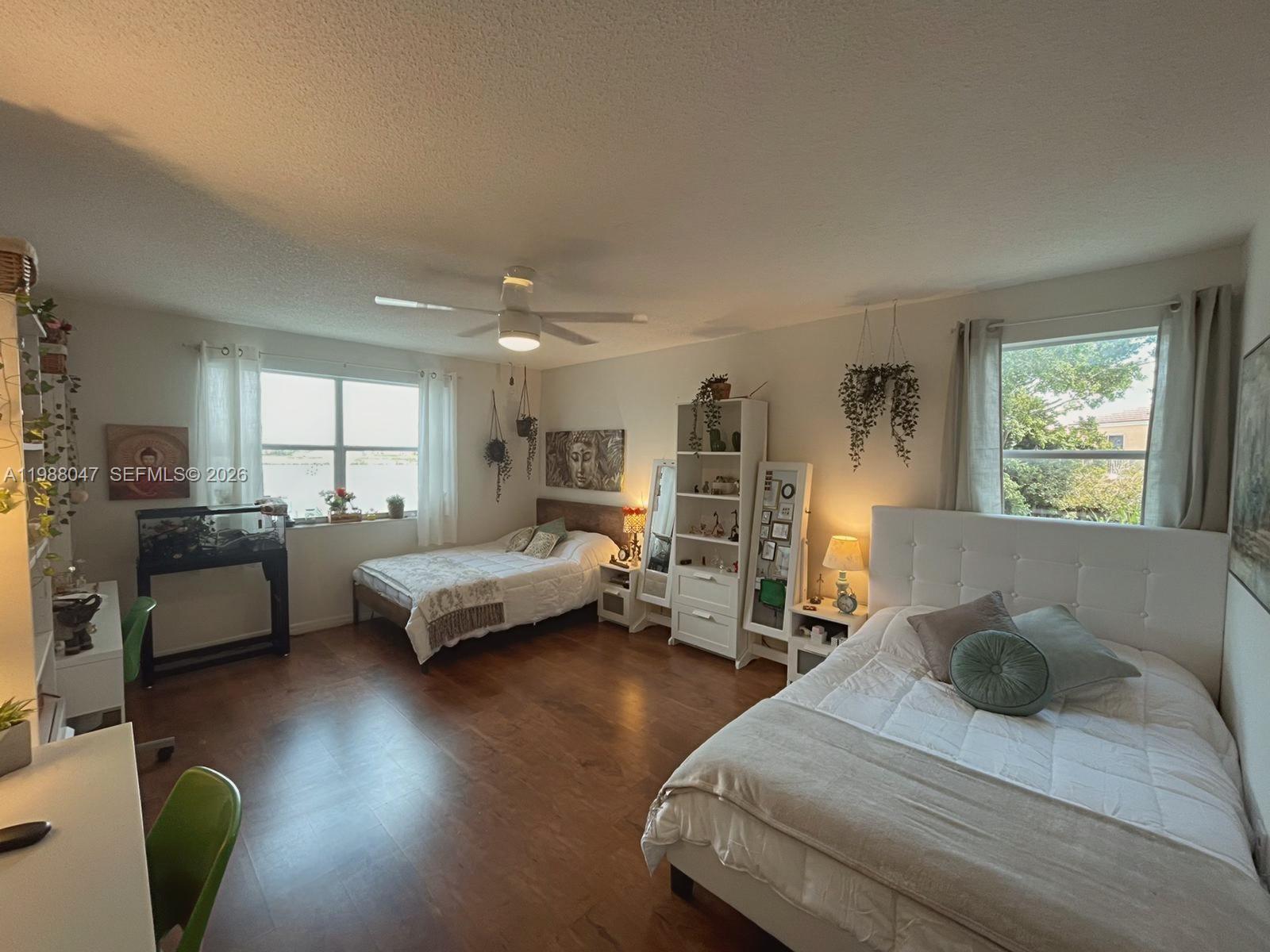 SUMMERTREE VILG CALIF CL - Residential