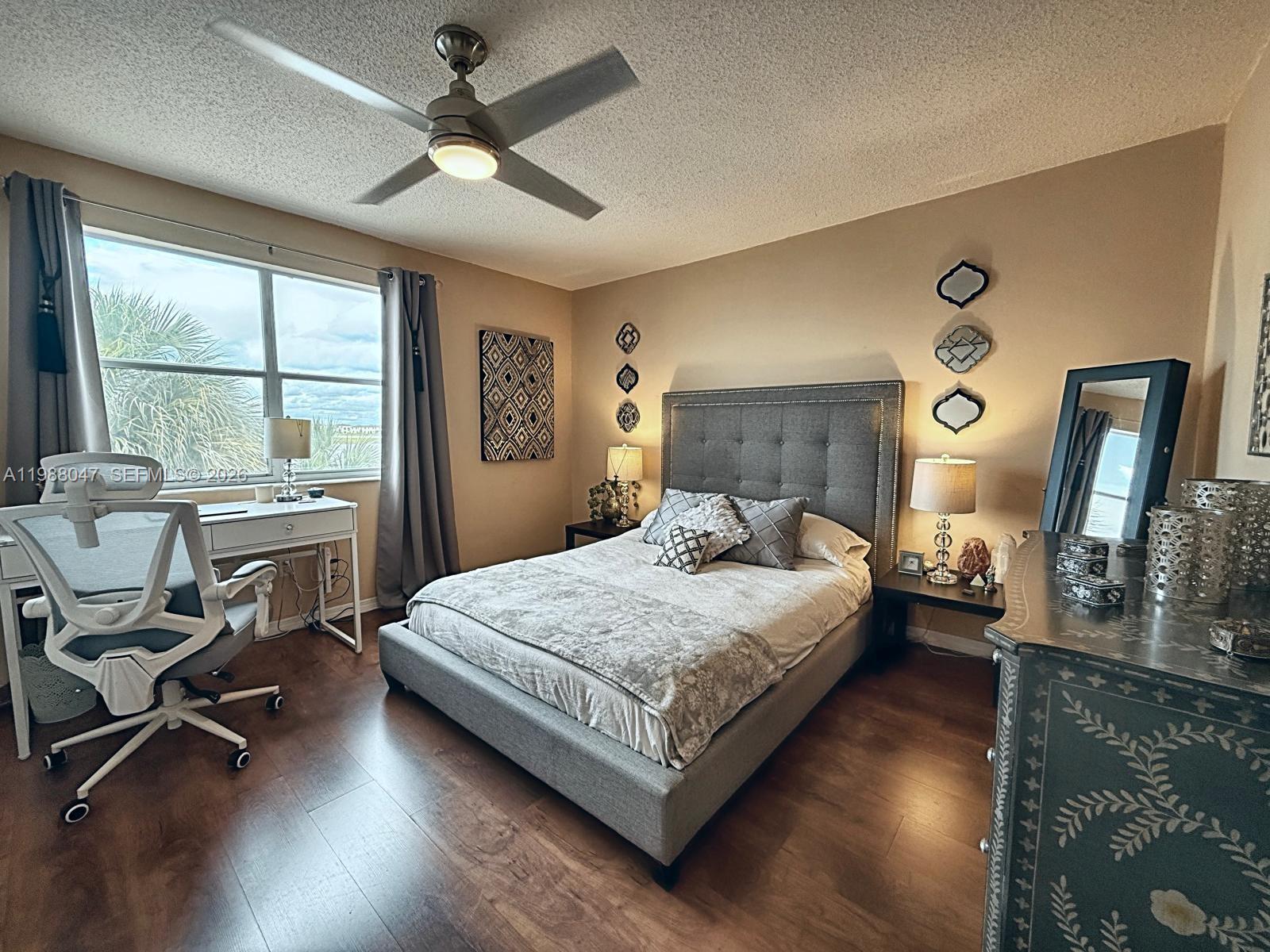 SUMMERTREE VILG CALIF CL - Residential