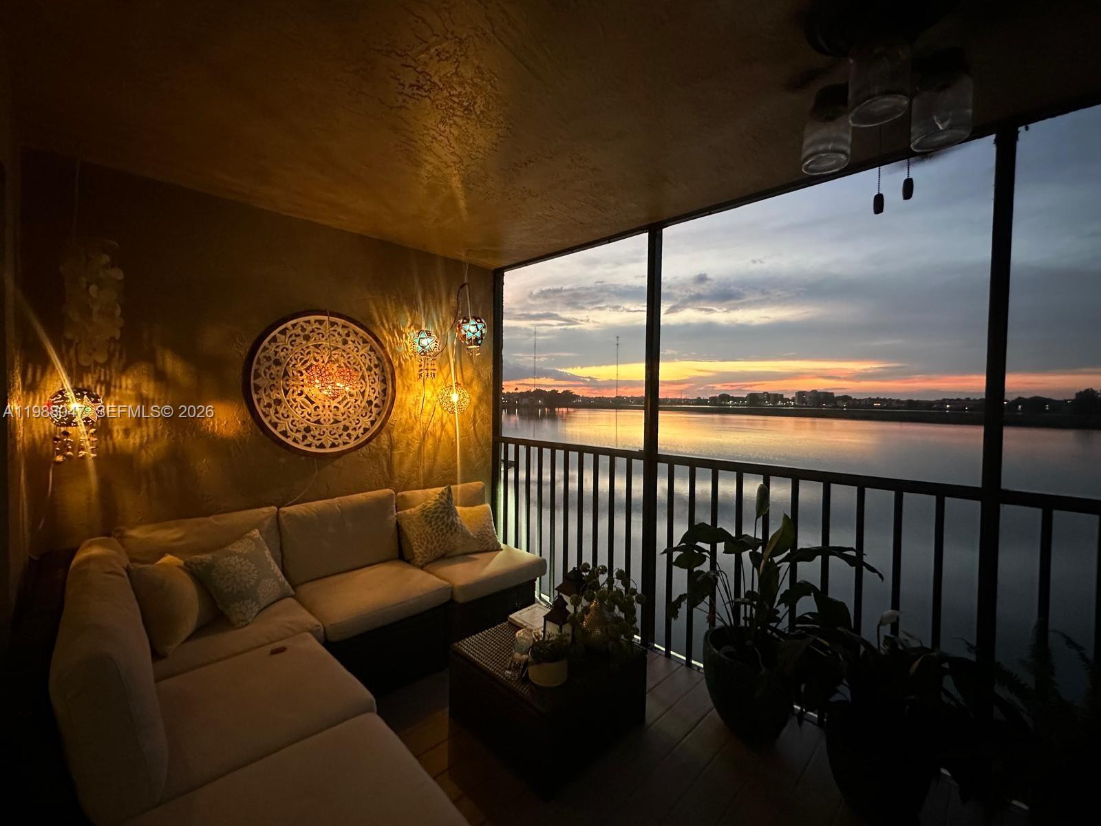 SUMMERTREE VILG CALIF CL - Residential