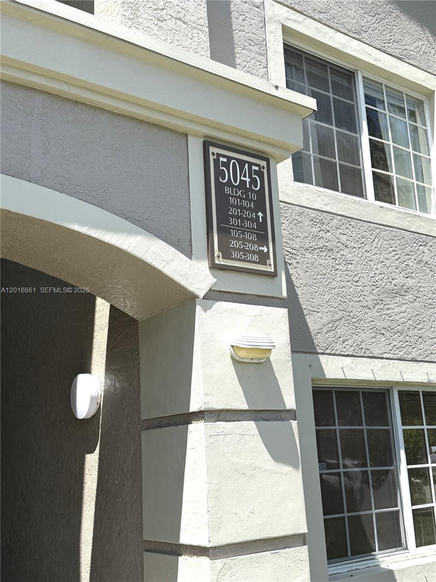 EVERGREEN LAKES CONDO - Residential Lease