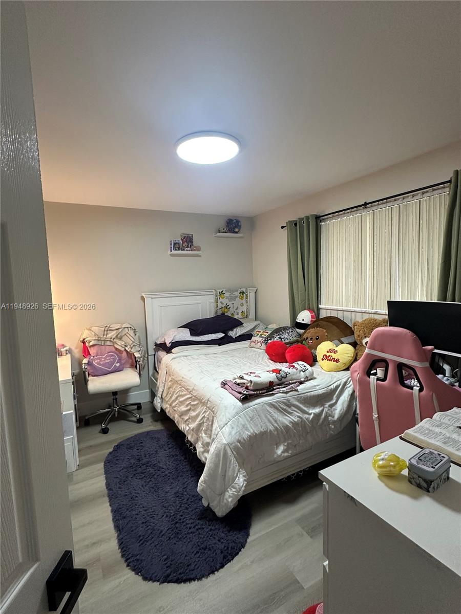 OMEGA CONDO NO 8 - Residential