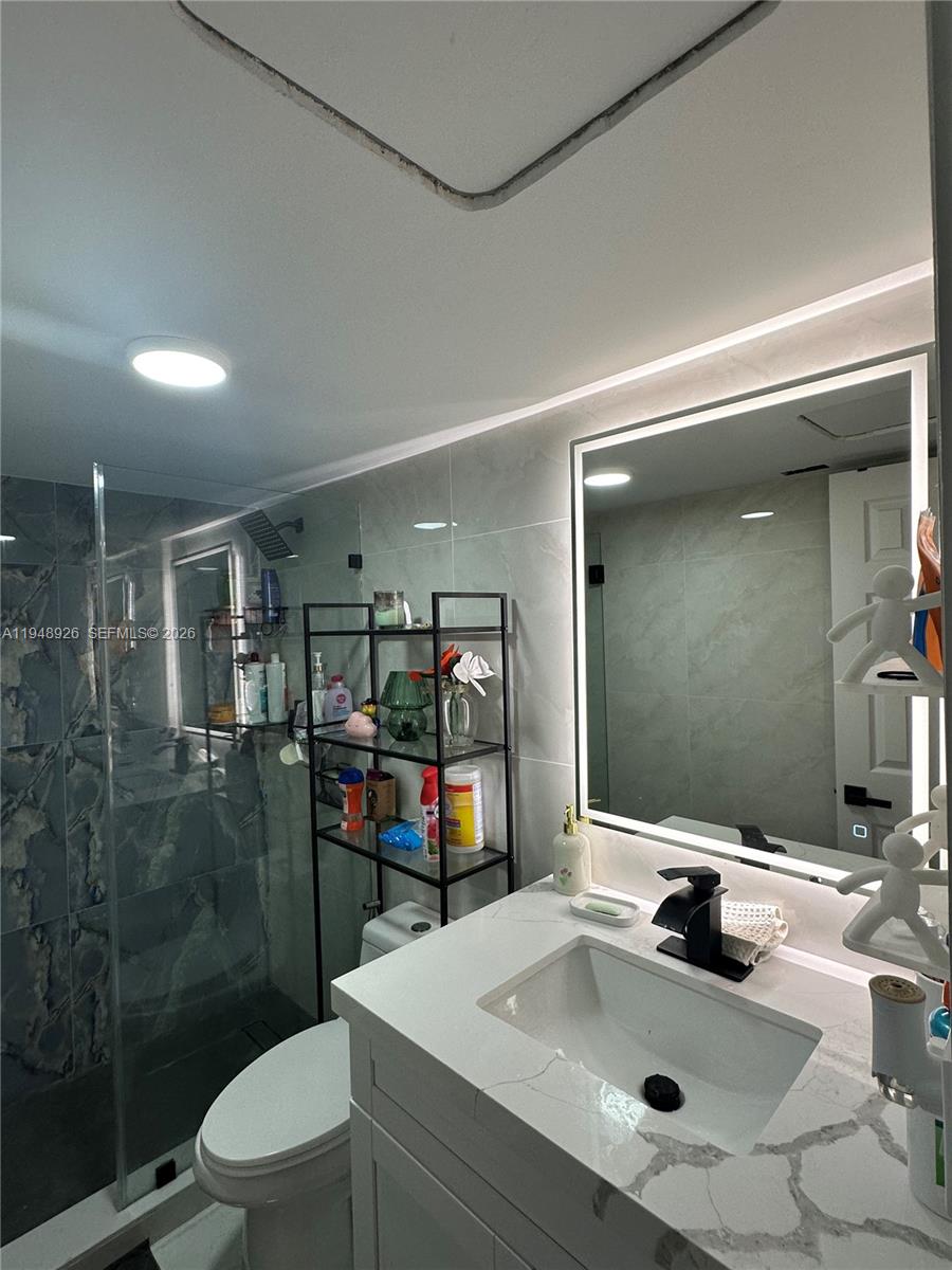 OMEGA CONDO NO 8 - Residential