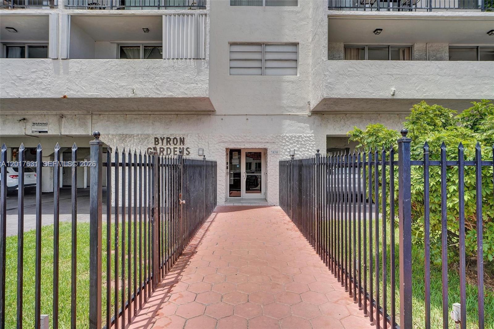 BYRON GARDENS CONDO - Residential