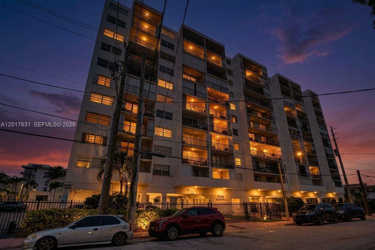 BYRON GARDENS CONDO - Residential