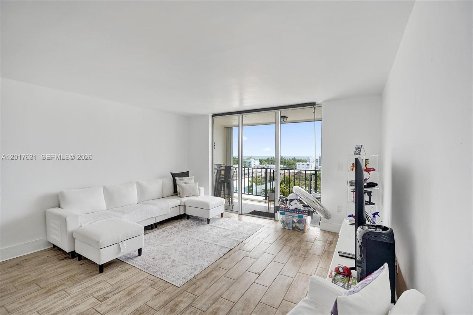 BYRON GARDENS CONDO - Residential